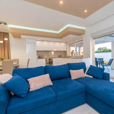 Sabun - Modern House With Heated Pool * Privlaka (Zadar)