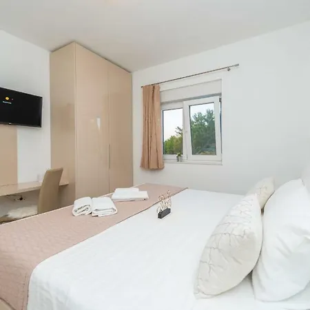 Sabun - Modern House With Heated Pool Privlaka (Zadar)