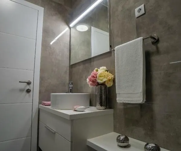 Villa Sabun - Modern House With Heated Pool