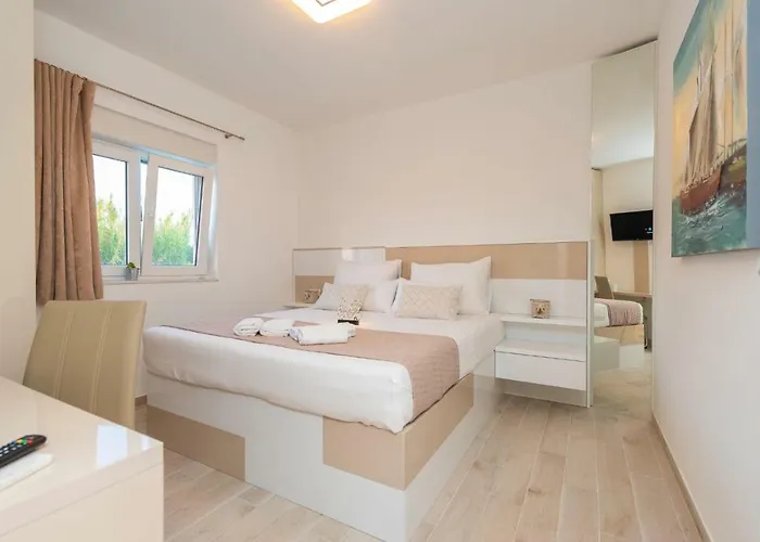 Sabun - Modern House With Heated Pool *