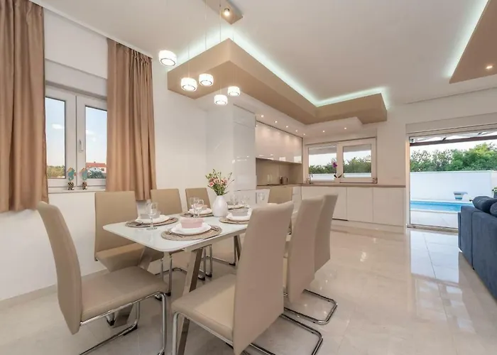 Sabun - Modern House With Heated Pool Privlaka (Zadar)