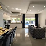 Sabun - Modern House With Heated Pool Privlaka (Zadar)
