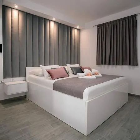 Sabun - Modern House With Heated Pool Vila