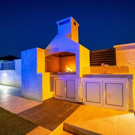 Sabun - Modern House With Heated Pool Βίλα *