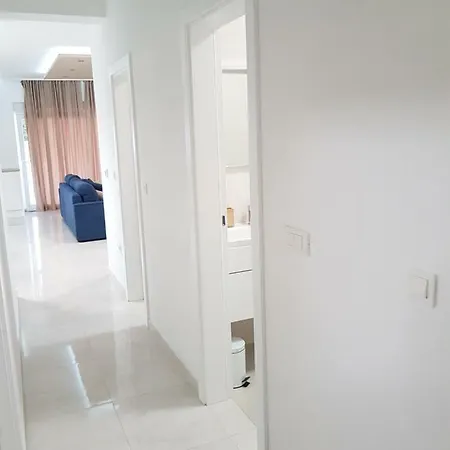 Sabun - Modern House With Heated Pool Vila