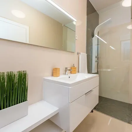 Sabun - Modern House With Heated Pool * Privlaka (Zadar)