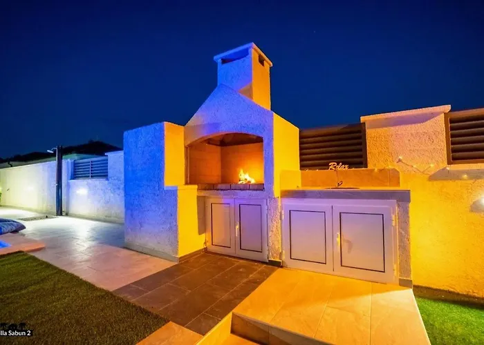 Sabun - Modern House With Heated Pool Βίλα *