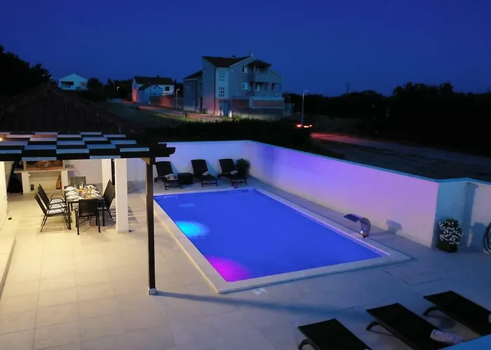 Βίλα Sabun - Modern House With Heated Pool *