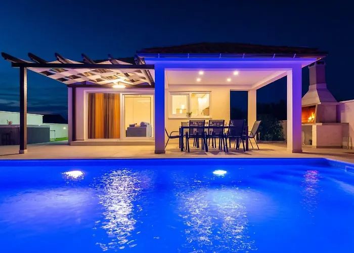 Sabun - Modern House With Heated Pool Privlaka (Zadar)