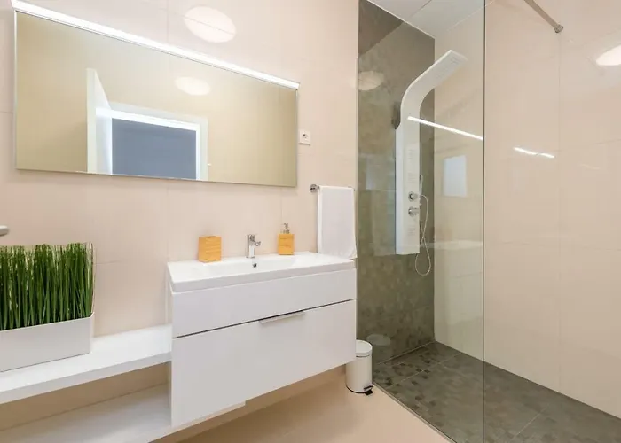 Βίλα Sabun - Modern House With Heated Pool Privlaka (Zadar)