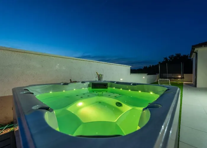 Sabun - Modern House With Heated Pool Βίλα *